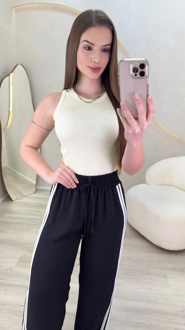 Regata Monique