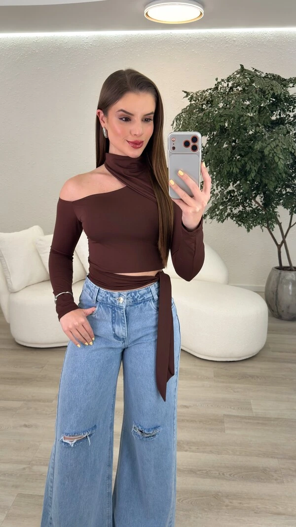 Cropped Violeta