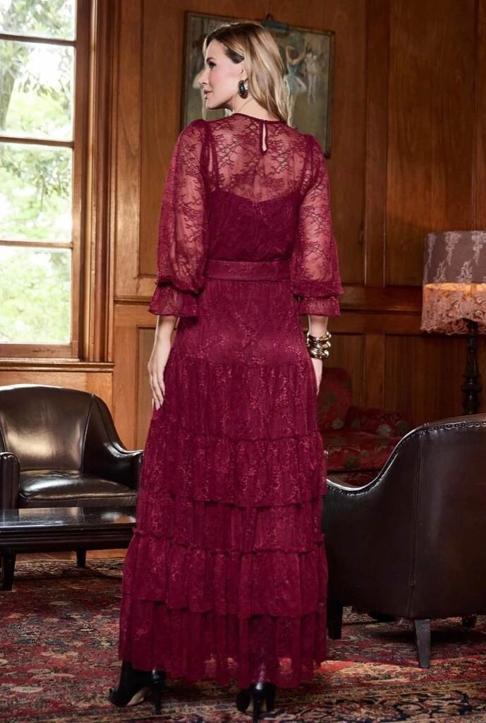 FotoVestido Renda Longo com Faixa