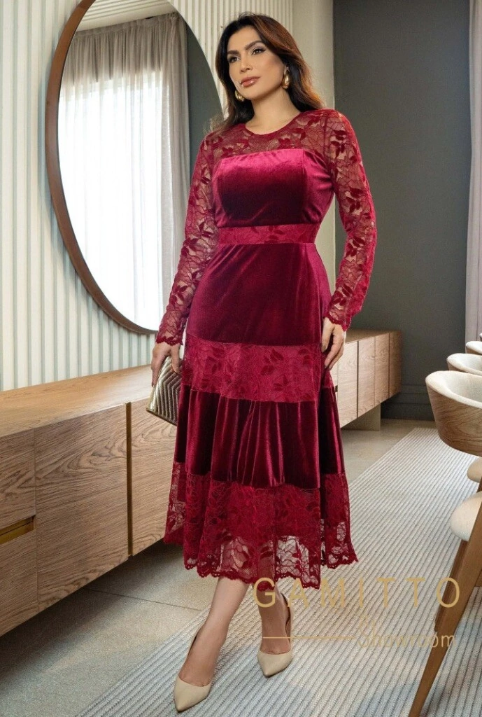 FotoVestido em Renda e Veludo