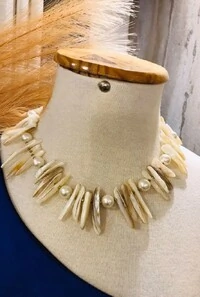 Colar Pérolas em Banho Ouro