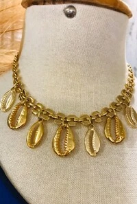 Colar Búzios em Banho Ouro