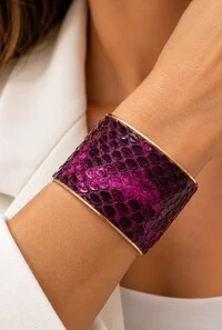 Bracelete Couro Exótico em Banho Ouro