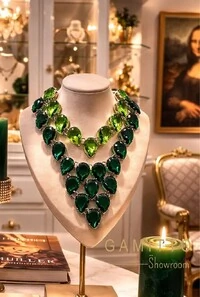 Colar Cristais em Banho Prata