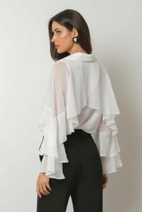 Camisa Com Transparência e Babados