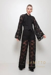 Calça Pantalona em Renda