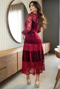 Vestido em Renda e Veludo