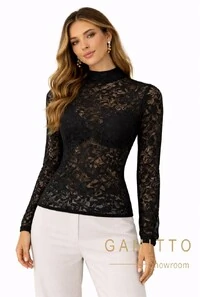 Blusa Renda Gola Alta