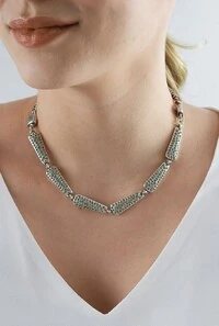 Colar Cristais em Banho Prata Vintage