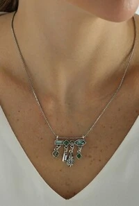 Colar Cristais em Banho Prata Vintage