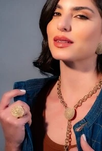 Anel Cristais em Banho Ouro