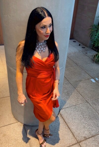 FotoVestido Vermelho Decote Coração em Cetim