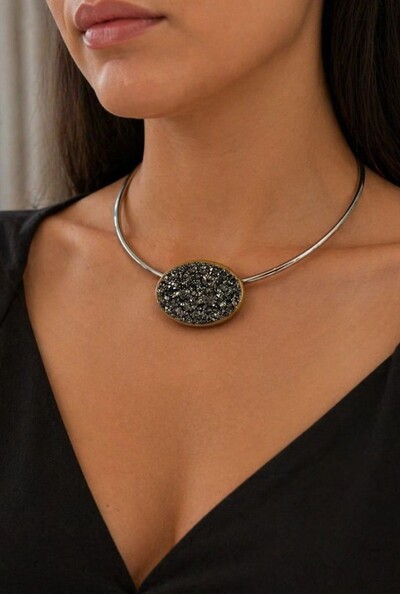 FotoGargantilha Drusa em Banho Prata