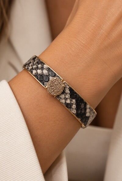 Foto Bracelete Couro Exótico em Banho Ouro
