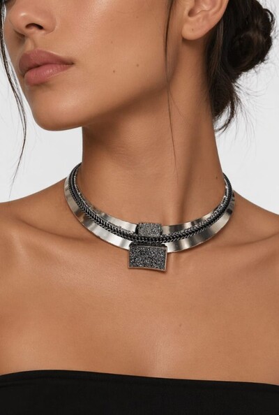 FotoGargantilha Drusa em Banho Prata