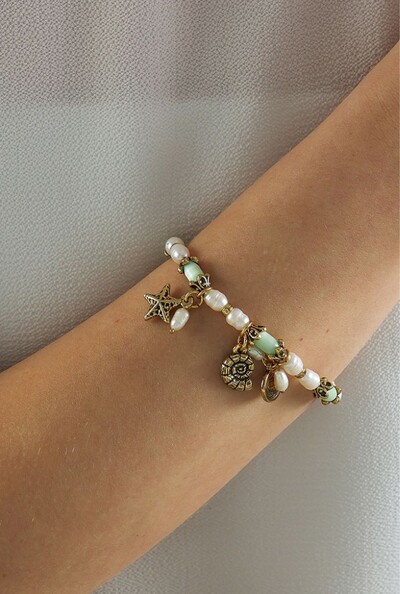 FotoPulseira Pérolas em Banho Ouro Vintage