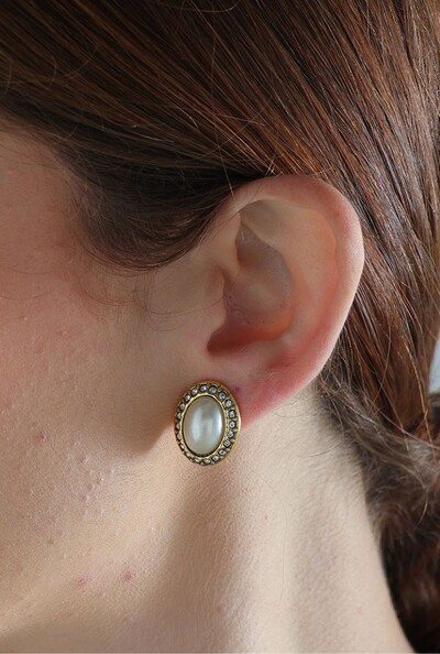 FotoBrinco de Pressão em Banho Ouro Vintage