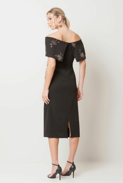 FotoVestido Mídi Ombro a Ombro