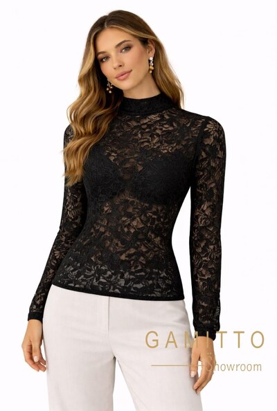 Foto Blusa Renda Gola Alta