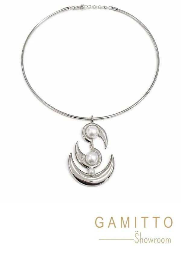 Colar Pérolas em Banho Prata