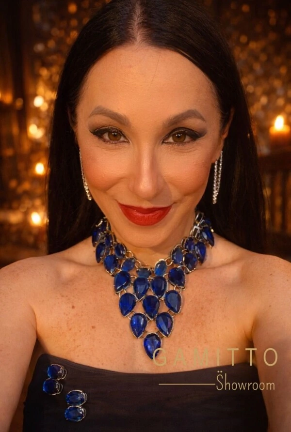 Colar Cristais em Banho Prata