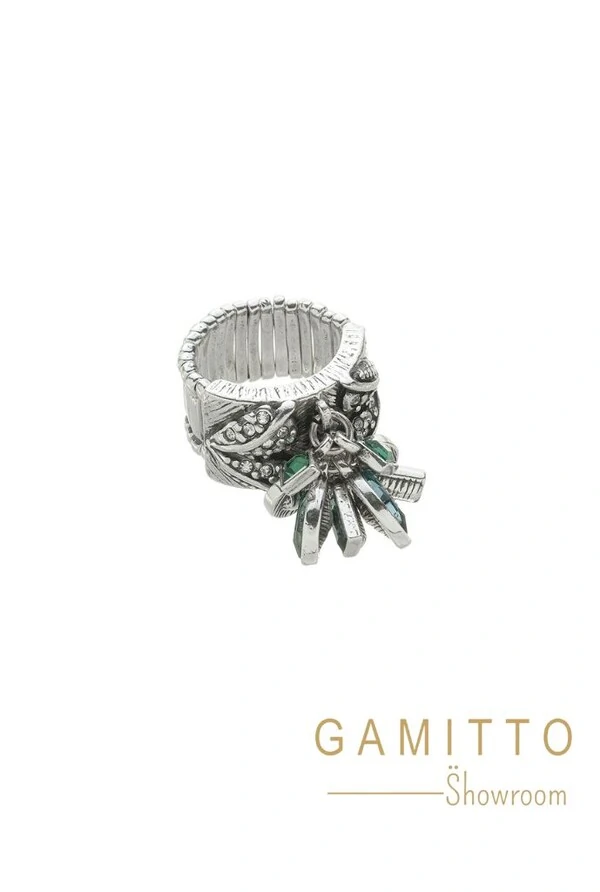 Anel Cristais em Banho Prata Vintage