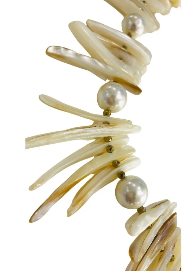 Colar Pérolas em Banho Ouro