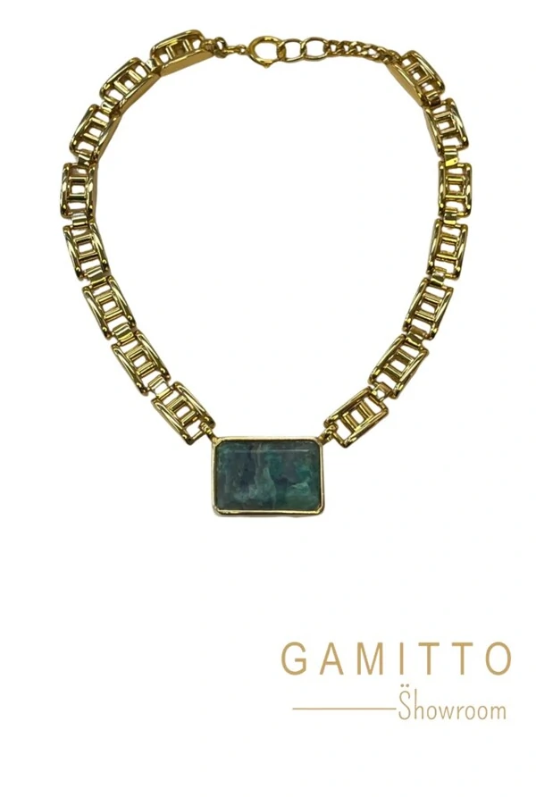 Colar Esmeralda em Banho Ouro