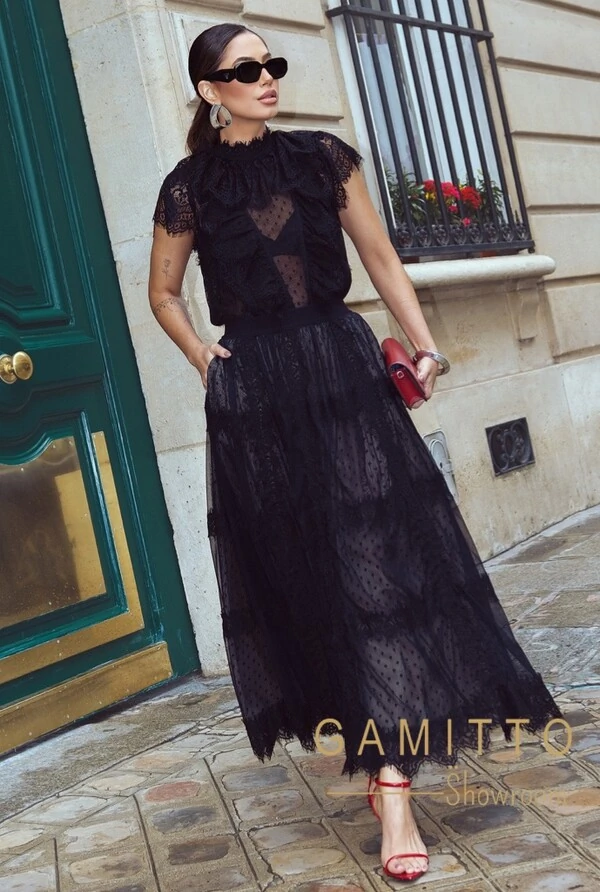 Blusa em Tule e Renda