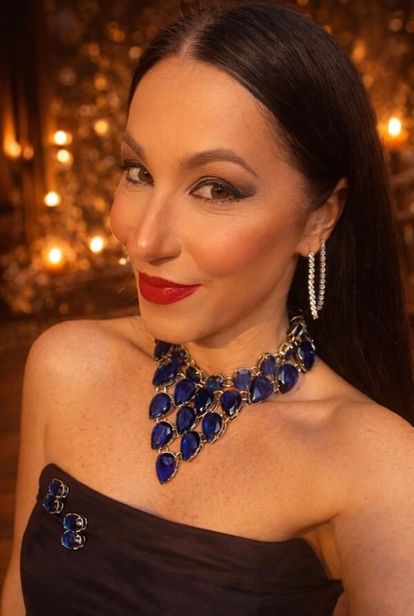 Colar Cristais em Banho Prata