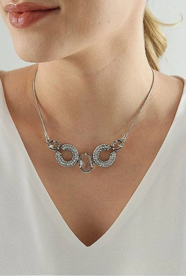 Colar Cristais em Banho Prata Vintage
