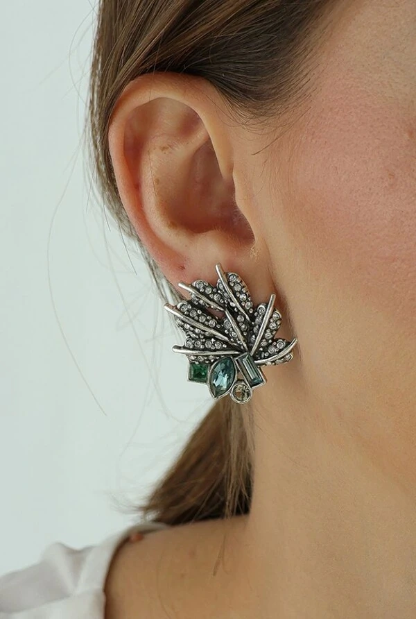 Brinco Cristais em Banho Prata Vintage