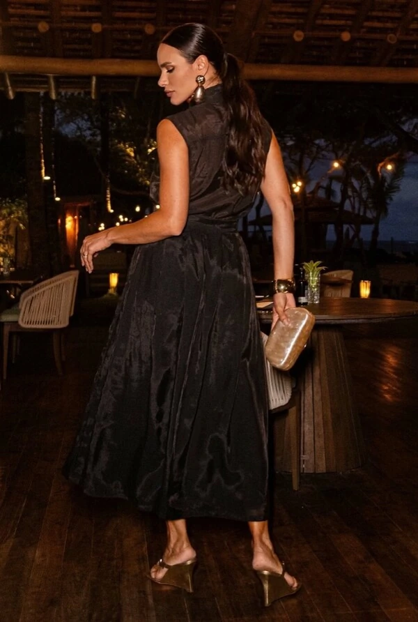 Conjunto Organza com Bolsos