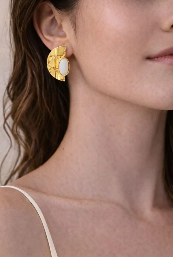 Brinco Pedra em Banho Ouro