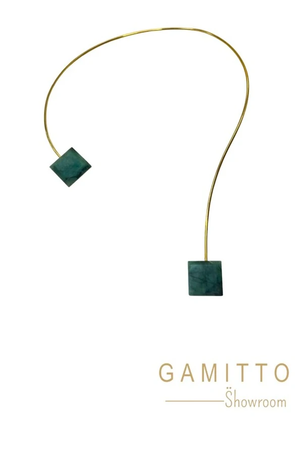 Gargantilha Esmeralda em Banho Ouro