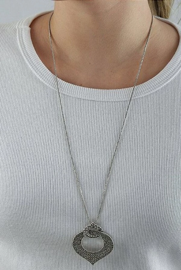 Colar Cristais em Banho Prata Vintage