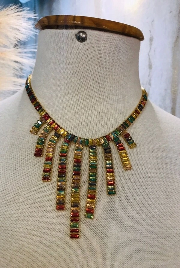 Colar Cristais em Banho Ouro