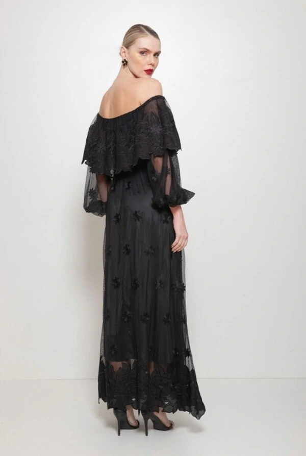 Vestido em Tule Bordado