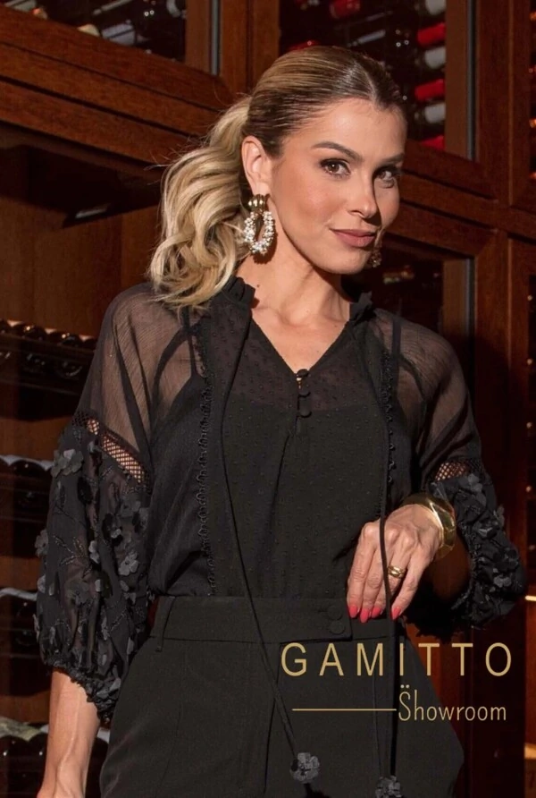 Blusa em Chiffon Composê