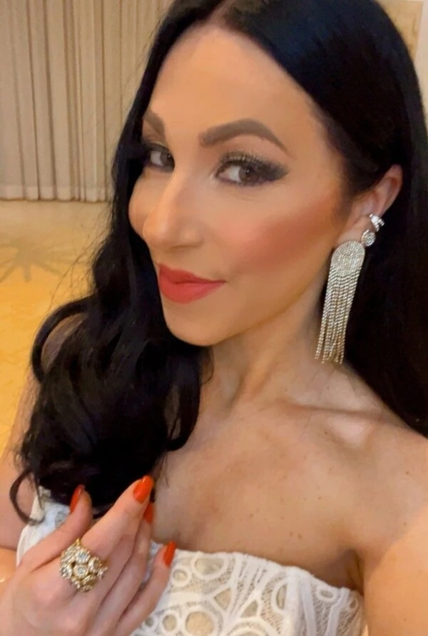 Brinco Strass em Banho Ouro