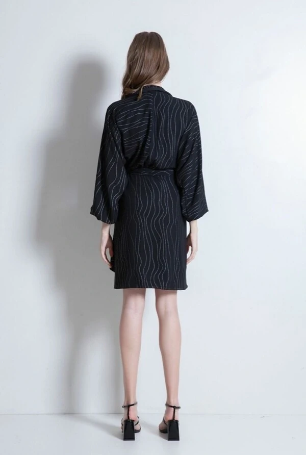 Vestido Curto Transpassado