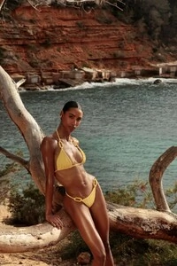 Top Cala Comte Amarelo Polen