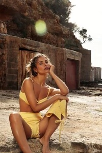 Shorts Fontelina Amarelo Polen