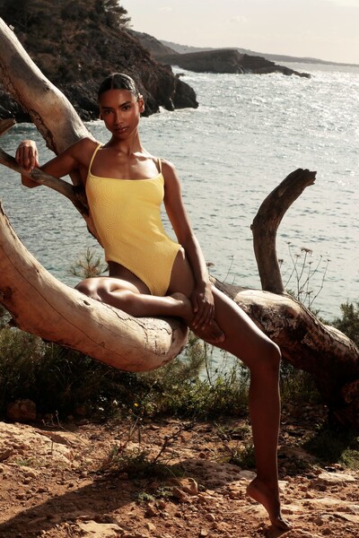 Foto Maiô Marbella Amarelo Polen