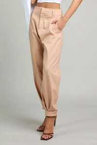 Calça slouchy sarja