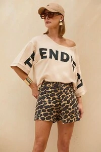 Shorts Saia Onça