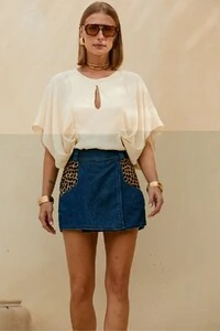 Blusa Manga Morcego