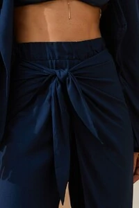 Calça Nó Lateral