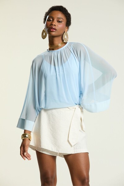 Foto Blusa Tule Capri