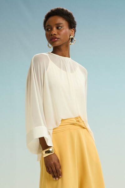 Foto Blusa Tule Capri